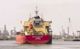 Husiler Aden Körfezi’nde ABD Gemisini Hedef Aldı