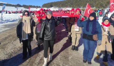 Sarıkamış şehitleri, 109’uncu yılda binlerce kişinin katıldığı yürüyüşle anıldı