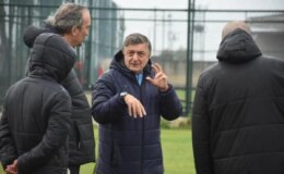 Yılmaz Vural: Türk futbolu iletişimsiz, TFF özerk olmalı