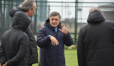 Yılmaz Vural: Türk futbolu iletişimsiz, TFF özerk olmalı
