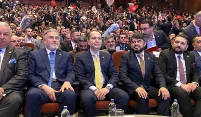 Yeniden Refah Partisi İstanbul Büyükşehir Belediye Başkan Adayı Mehmet Altınöz ve ilçe belediye başkan adayları tanıtıldı