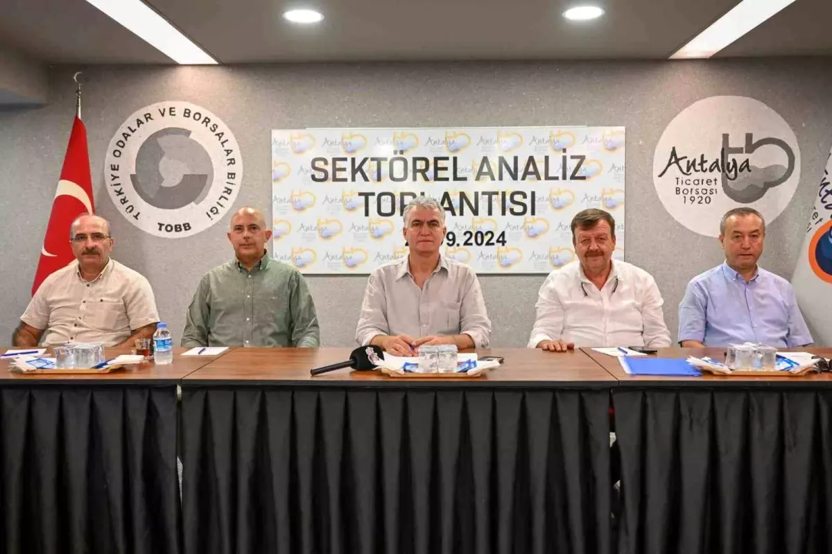 Antalya’da Zeytin Sektörü Değerlendirildi