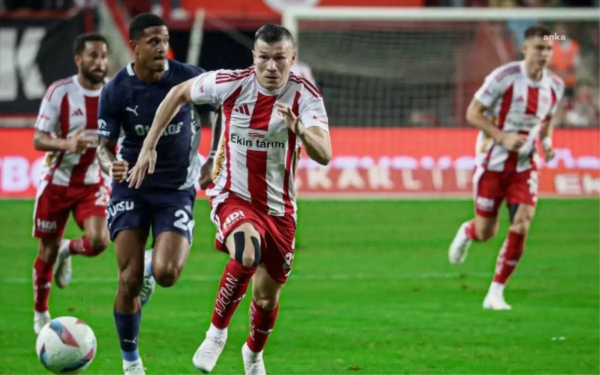 Fenerbahçe Antalyaspor’u 2-0 Geçti