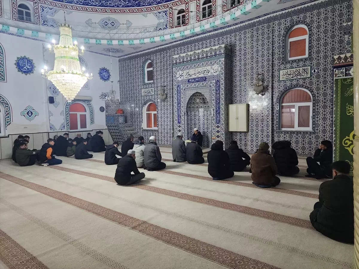 Gençler Alaçam’da Sabah Namazında Buluştu