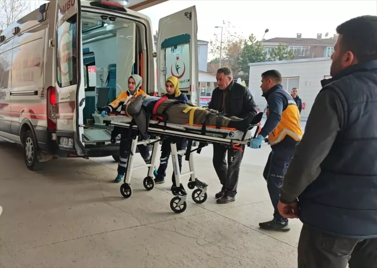 İnegöl’de Otomobilin Çarptığı Yaya Yaralandı