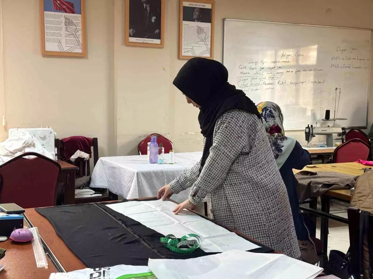 Karabük Belediyesi’nden 1400 Kişiye Eğitim Fırsatı