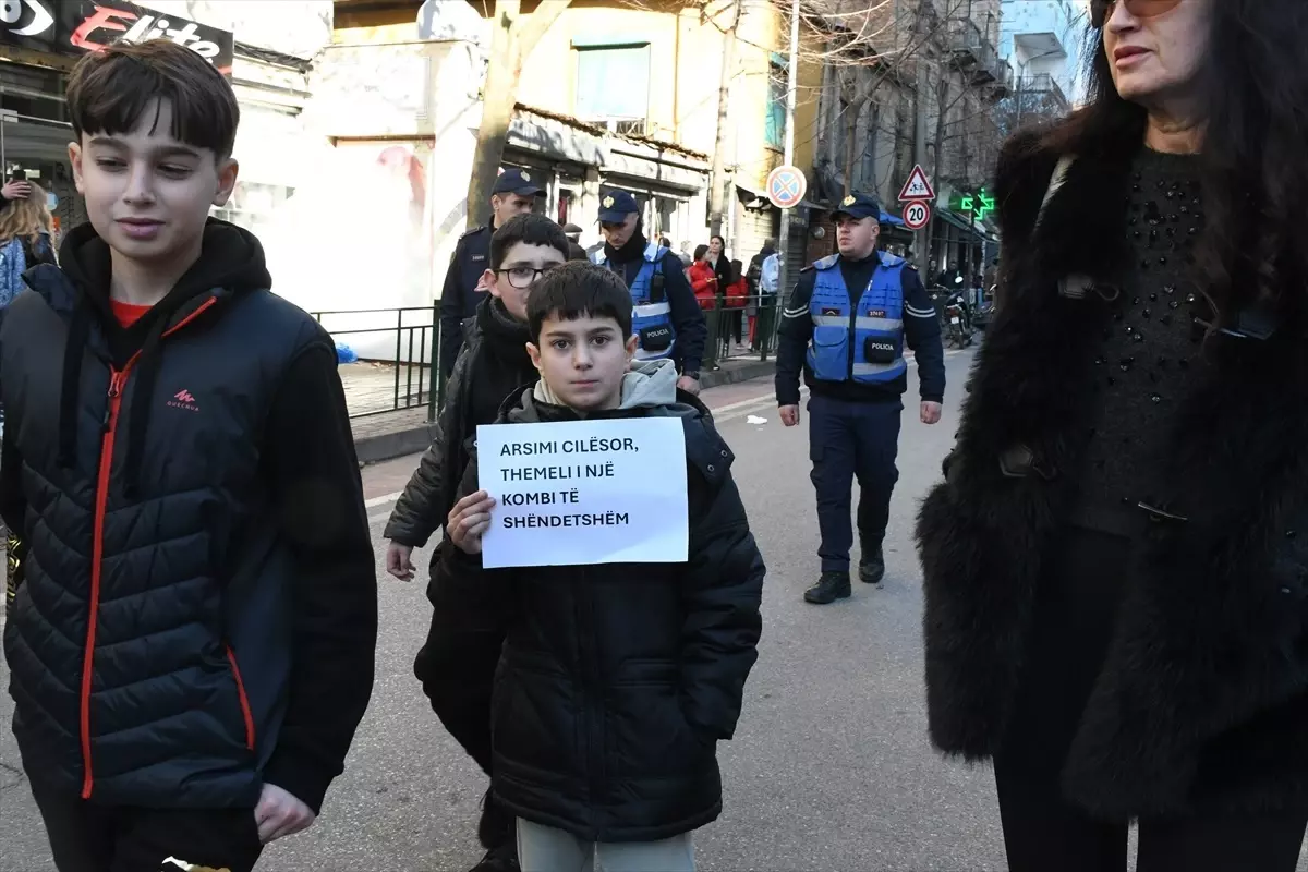 Tiran’da Akran Şiddetine Protesto
