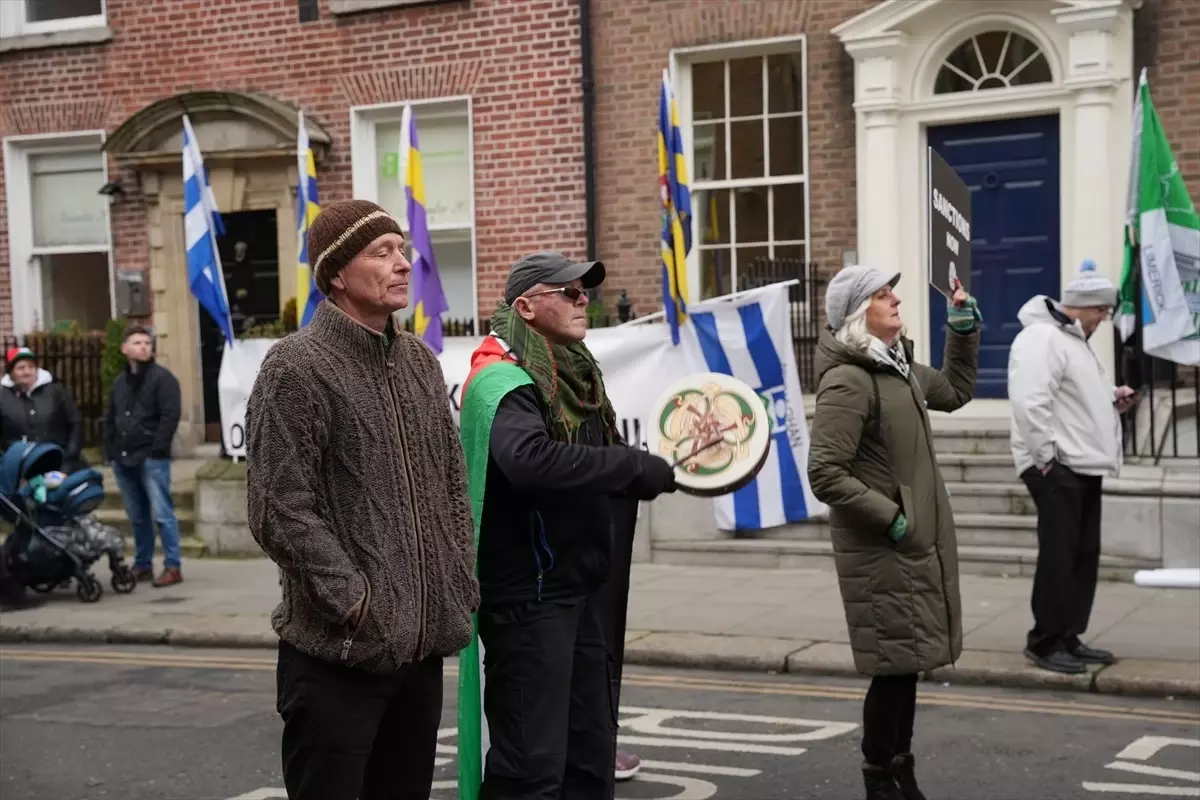Dublin’de İşgal Yasası İçin Nöbet