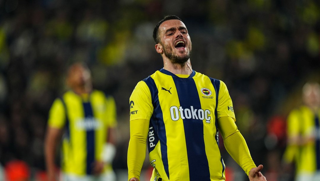 FenerbahÃ§e, Filip Kostic iÃ§in Juventus ile pazarlÄ±k masasÄ±nda