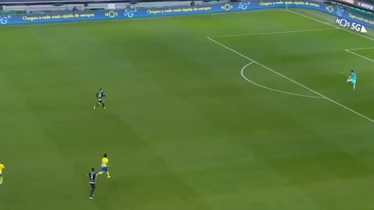 Sporting Lizbon’dan kendi kalesine çok ilginç gol!