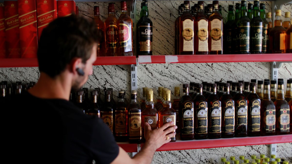 İspanya’da 18 yaş altına alkol satışı yasaklanıyor