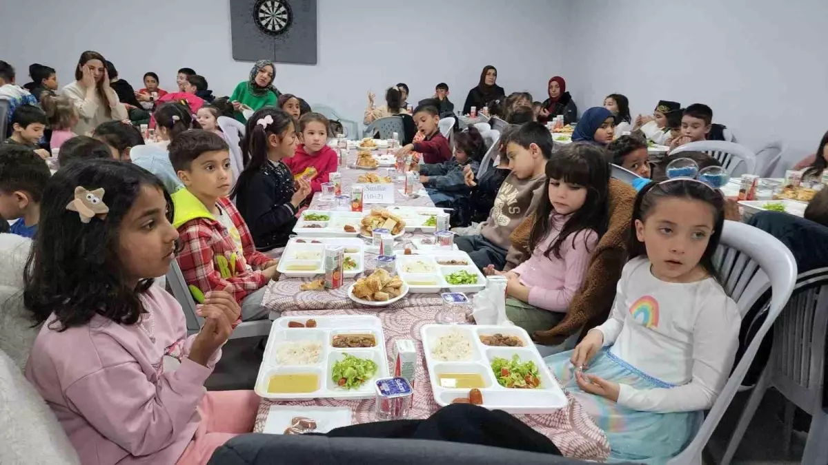Kütahya’da Çocuk İftarı Coşkusu