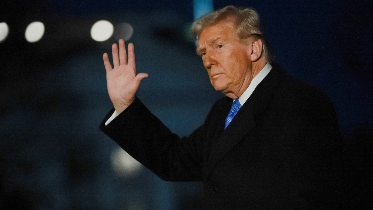 Trump, Kanada’ya uygulanan vergileri artırdı
