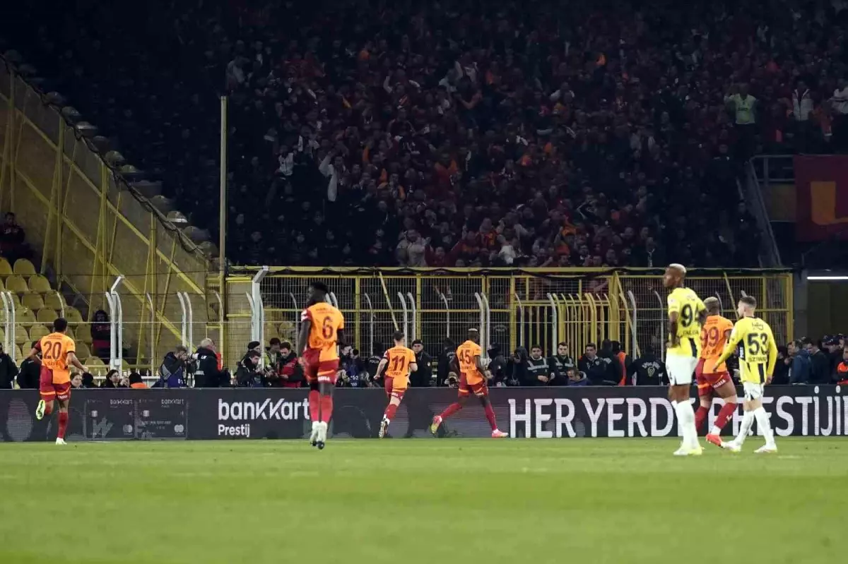 Galatasaray, Fenerbahçe’yi Kadıköy’de Yendi